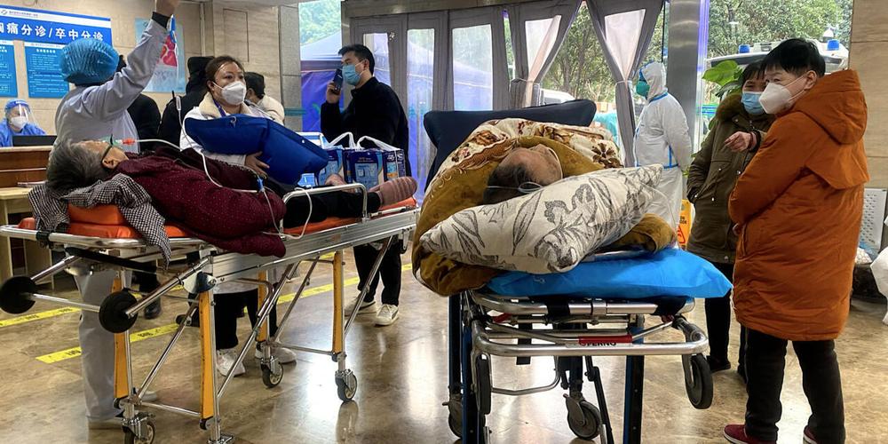 Nouvelle souche du coronavirus : vigilance requise en France et Asie