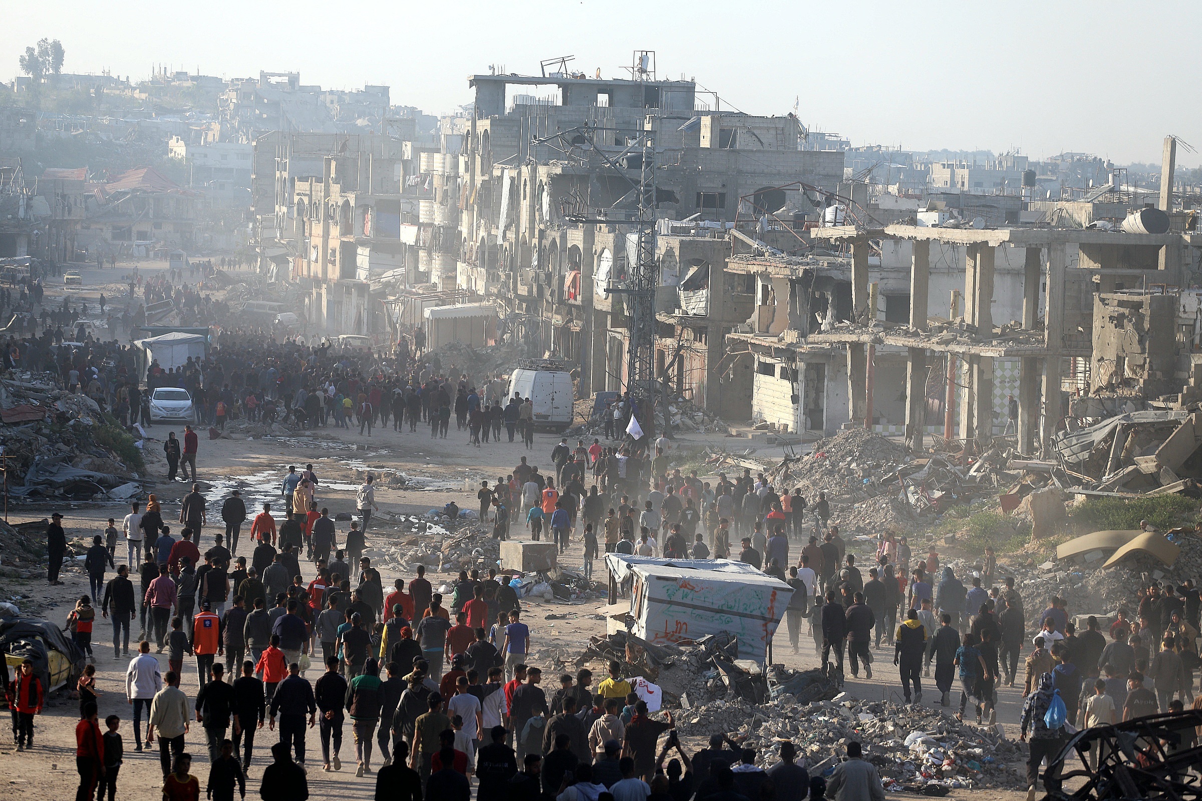 Les manifestants de gauche soutiennent les terroristes d’Hamas au lieu des otages